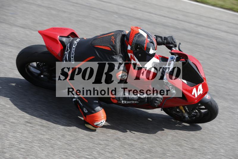 /27 12.06.2025 Ducati Schweiz Trackday Warmup  ADR/gelb-jeaune/14